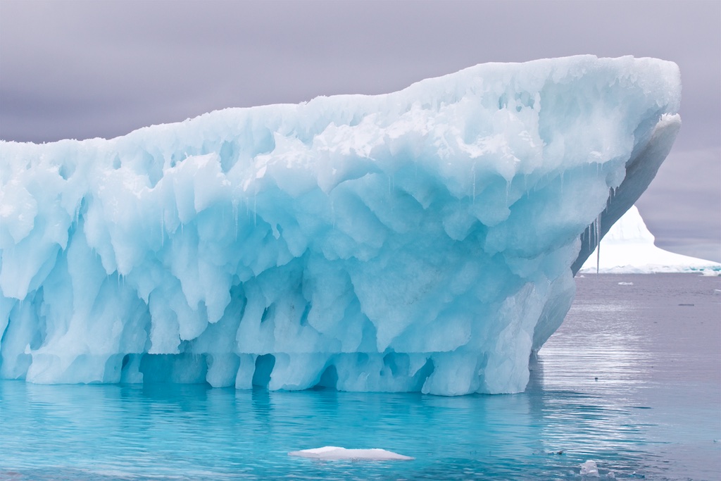 Iceberg Columns