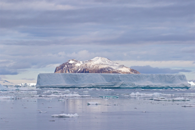 Iceberg Paulet II.jpg